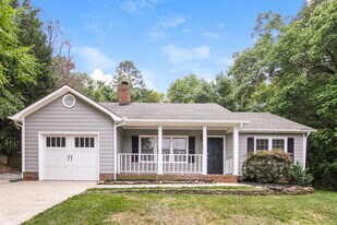 105 Interlaken Pl in Huntersville, NC - Building Photo