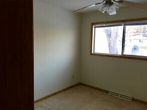 301 Terrace Way in Plano, IL - Building Photo - Building Photo