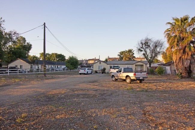 2600 W Byron Rd in Tracy, CA - Building Photo - Building Photo