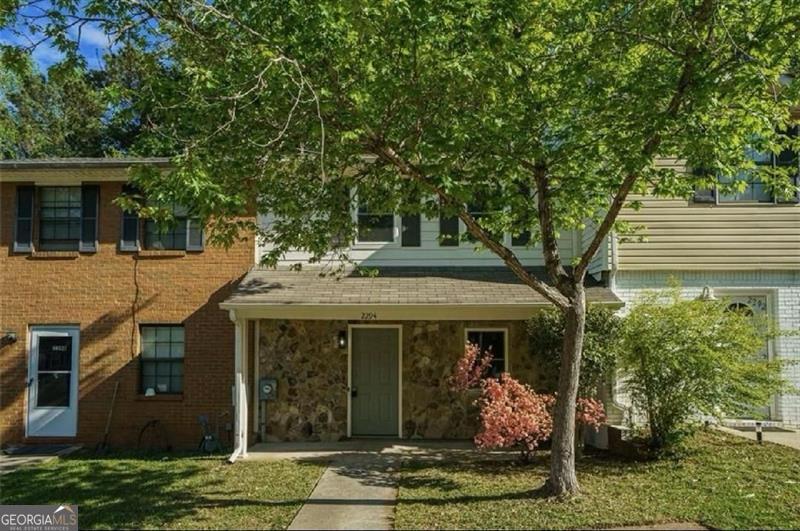 2294 Salt Springs Pl in Austell, GA - Building Photo