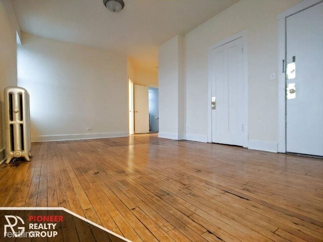 1534 N Kedzie Ave-Unit -1534-3G, in Chicago, IL - Building Photo - Building Photo