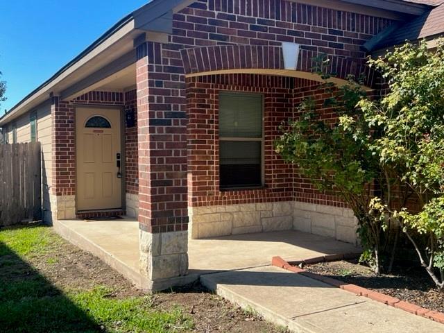 4305 Big Bend Trail in Taylor, TX - Foto de edificio