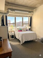 1735 W Diversey Pkwy, Unit 408 in Chicago, IL - Building Photo - Building Photo