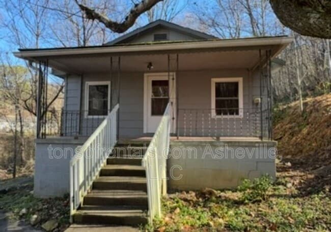 property at 418 Old Buckeye Cove Rd