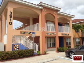 3910 Santa Barbara Blvd S in Cape Coral, FL - Building Photo