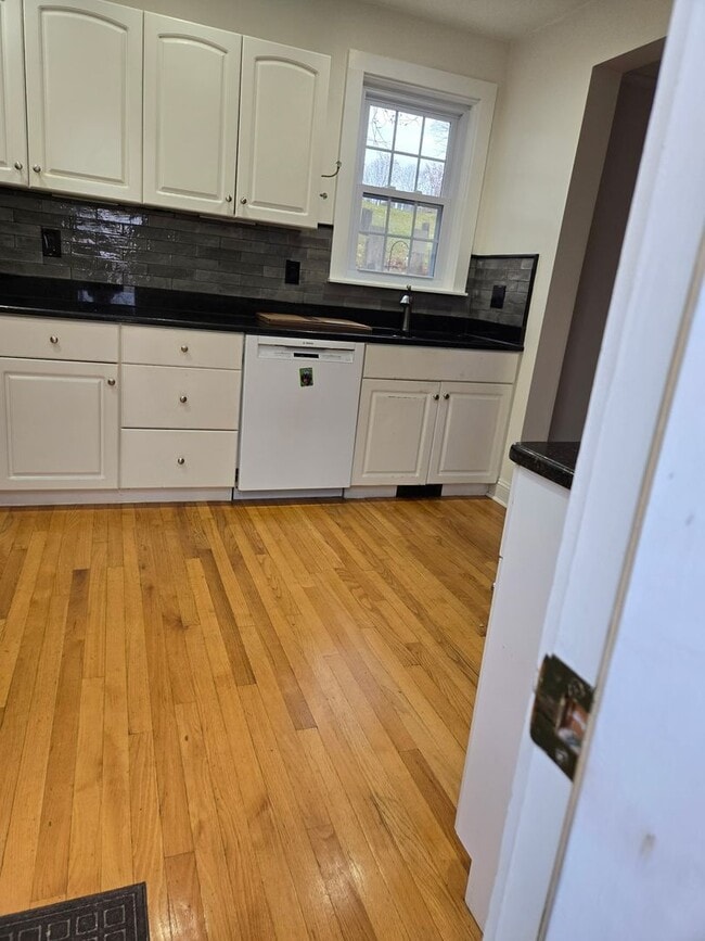 5 Hillside Ave in Newburyport, MA - Building Photo - Building Photo