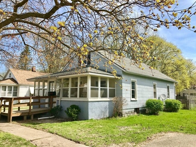 608 Washburn Ave in Kalamazoo, MI - Building Photo - Building Photo