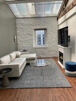 65 Weybosset St, Unit 319 in Providence, RI - Building Photo