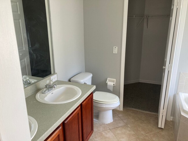 property at 447 Knightsbridge Cir