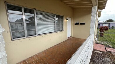 1001 S 22nd Ct in Hollywood, FL - Foto de edificio - Building Photo
