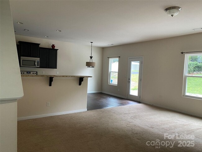 3339 Silver Stream Rd in Charlotte, NC - Building Photo - Building Photo