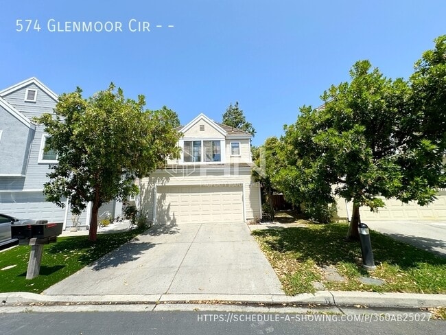 property at 574 Glenmoor Cir
