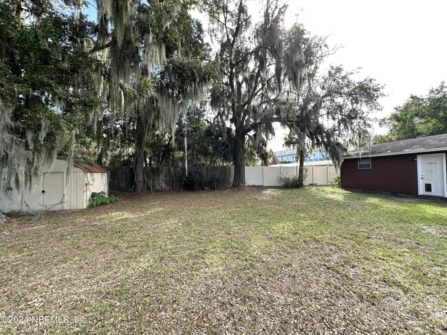 5550 Darlow Ave in Jacksonville, FL - Building Photo - Building Photo