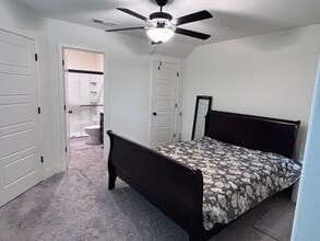 1672 Thistle Ln, Unit ADU in Los Banos, CA - Building Photo - Building Photo