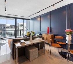 88 SW 7th St, Unit 1705 in Miami, FL - Building Photo - Building Photo