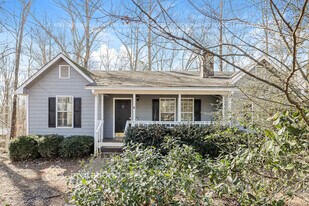 15 Tracey Ln in Dallas, GA - Building Photo