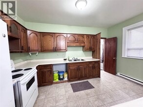 120 Park St in Amherstburg, ON - Building Photo - Building Photo