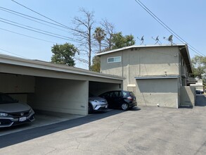 100 S Grand Oaks Ave in Pasadena, CA - Building Photo - Building Photo