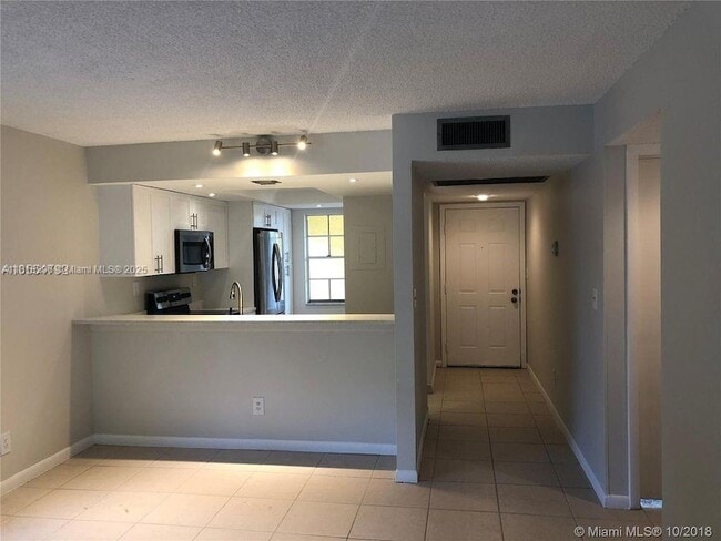 905 Southridge Rd, Unit 104A in Delray Beach, FL - Building Photo - Building Photo