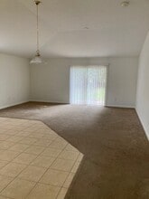 35 Brunswick Ln in Palm Coast, FL - Foto de edificio - Building Photo