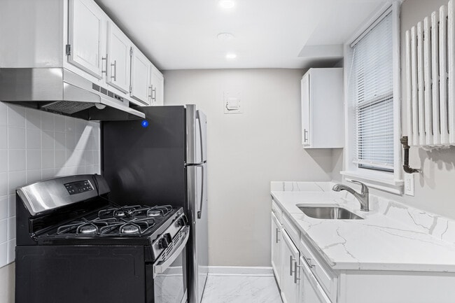 1441 Harvard Street Apartments