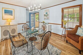 1063 Burcale Rd in Myrtle Beach, SC - Foto de edificio - Building Photo