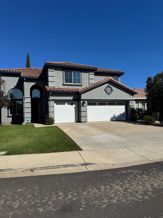1373 Stonehaven Dr in Brentwood, CA - Building Photo - Building Photo
