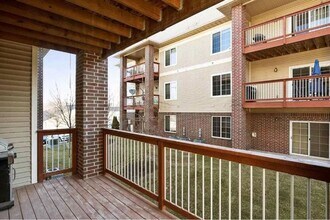 1848 W Benton St in Iowa City, IA - Building Photo - Building Photo