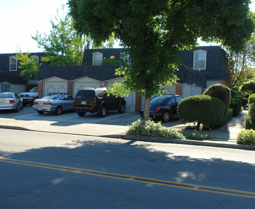 976 Ponderosa Ave in Sunnyvale, CA - Building Photo