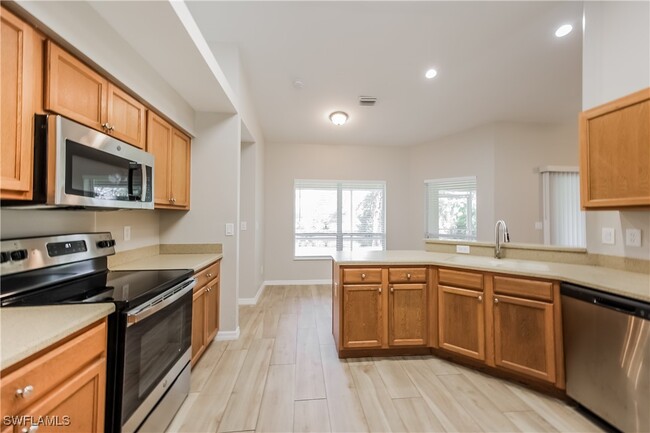 property at 919 SW 15th Pl