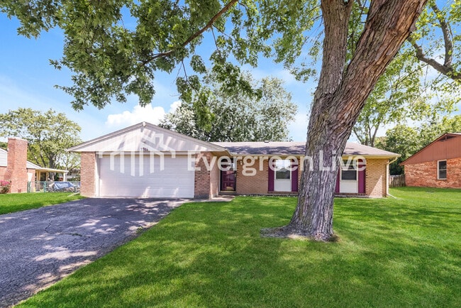 property at 4911 Larchview Dr
