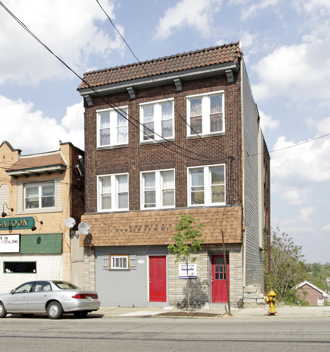 1615 Brownsville Rd in Pittsburgh, PA - Building Photo