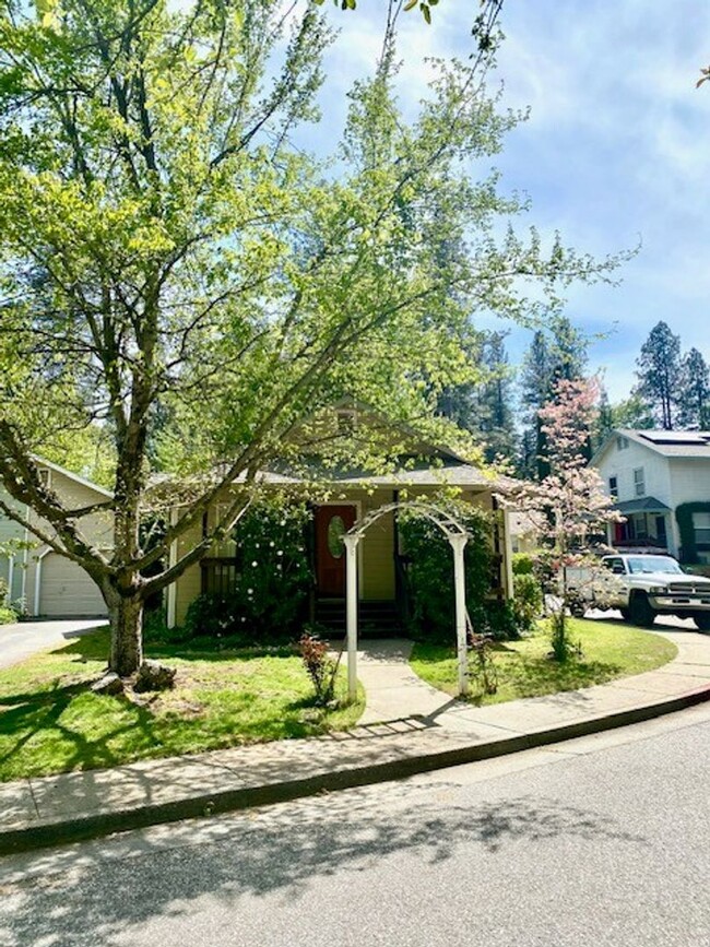 property at 109 Perseverance Mine Ct