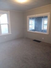 1104 5th St SW in Canton, OH - Building Photo - Building Photo