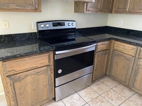 704 S Dfw Dr in Edinburg, TX - Building Photo - Building Photo