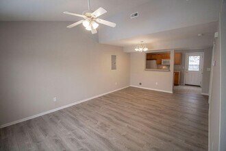 1413 Greensboro Dr in Columbia, MO - Building Photo - Building Photo