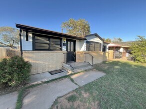 3130 Jarvis St in Lubbock, TX - Building Photo - Building Photo