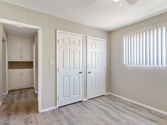 1050 Gaviota Ave in Long Beach, CA - Building Photo - Building Photo