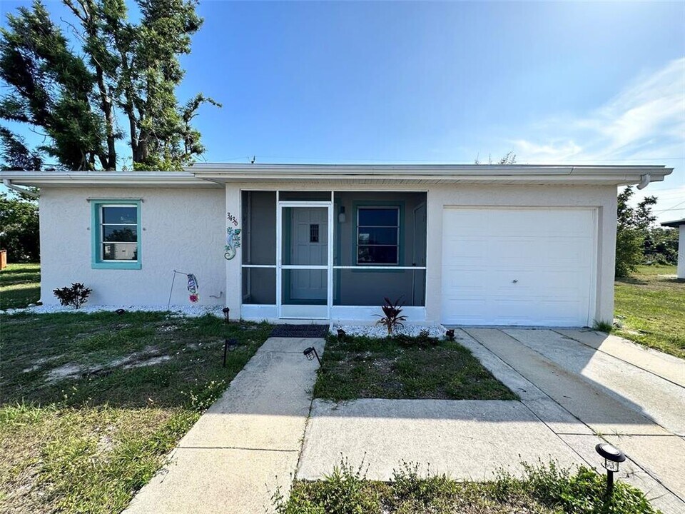 3436 Lucerne Terrace in Port Charlotte, FL - Building Photo
