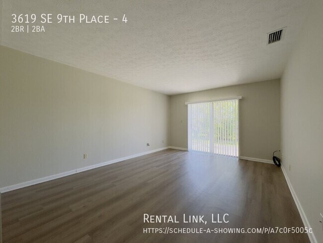 3619 SE 9th Pl in Cape Coral, FL - Building Photo - Building Photo