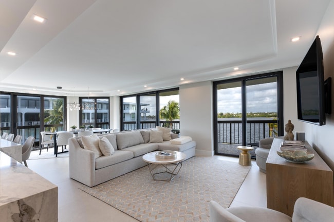 2778 S Ocean Blvd in Palm Beach, FL - Foto de edificio - Building Photo