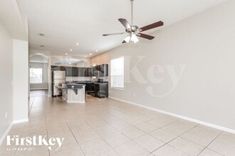 327 Cello St in Davenport, FL - Building Photo - Building Photo