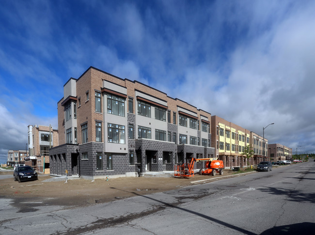 Chelsea Maple Station in Vaughan, ON - Building Photo - Building Photo