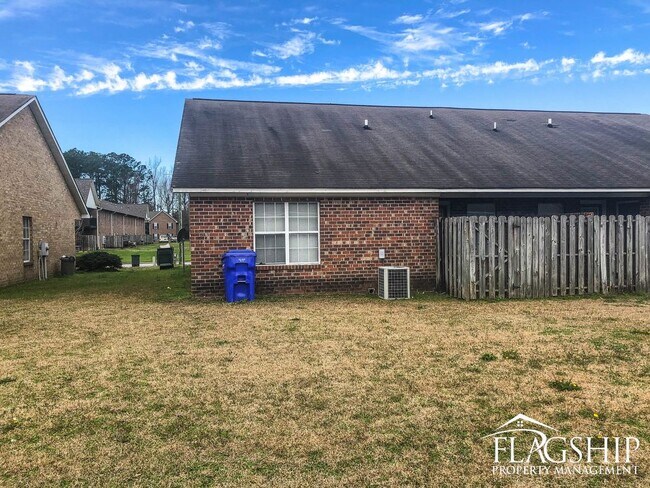 3211 Moseley Dr-Unit -B in Greenville, NC - Building Photo - Building Photo