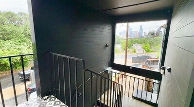 201 Academy Dr in Austin, TX - Building Photo - Building Photo