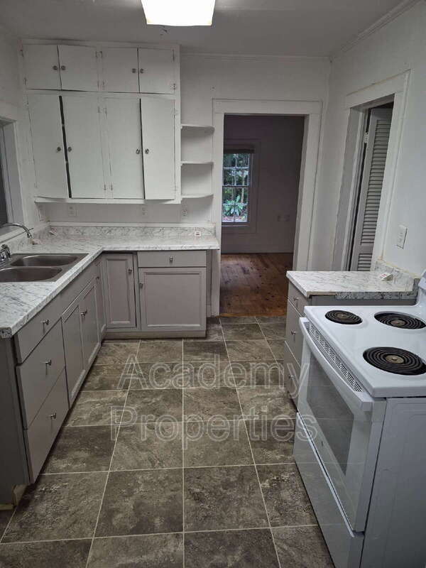 106 Shields Rd in Stockbridge, GA - Building Photo - Building Photo