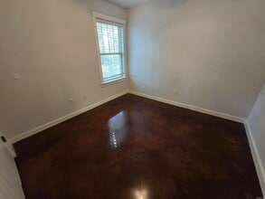 110 SE 2nd St in Bryant, AR - Foto de edificio - Building Photo