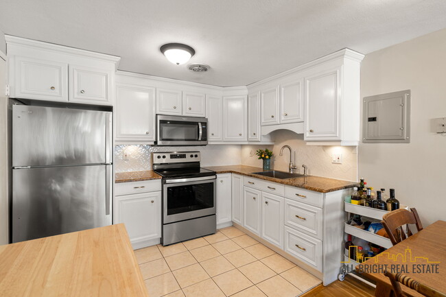 225 Baker St, Unit 24