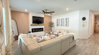 1790 Mathews Manor Dr in Jacksonville, FL - Building Photo - Building Photo