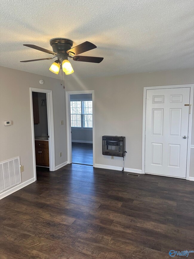 460 Lake Logan Rd in Ardmore, TN - Building Photo - Building Photo